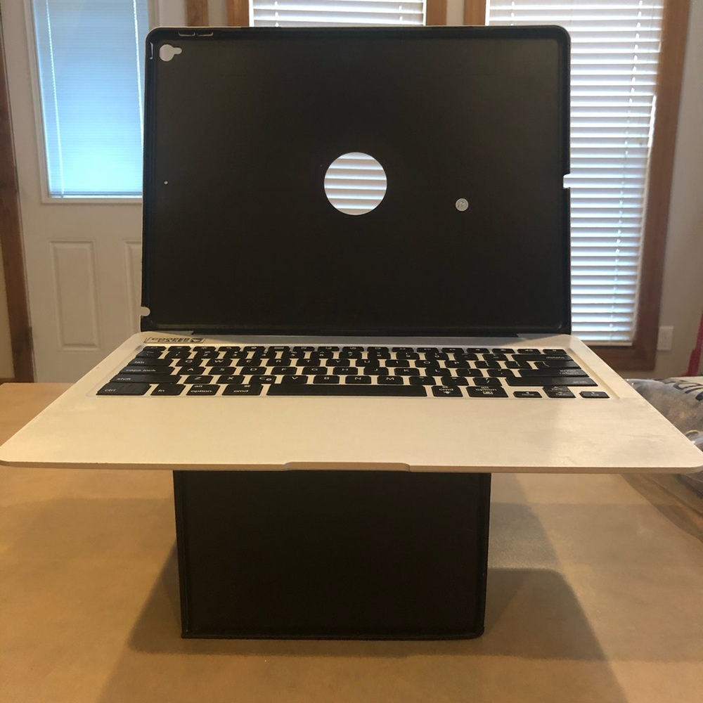 iPad Pro 12.9” Bluetooth Keyboard Case - Like New